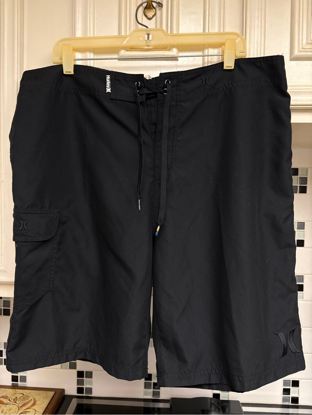 Hurley Men’s Boardshorts. Size 38. Black.